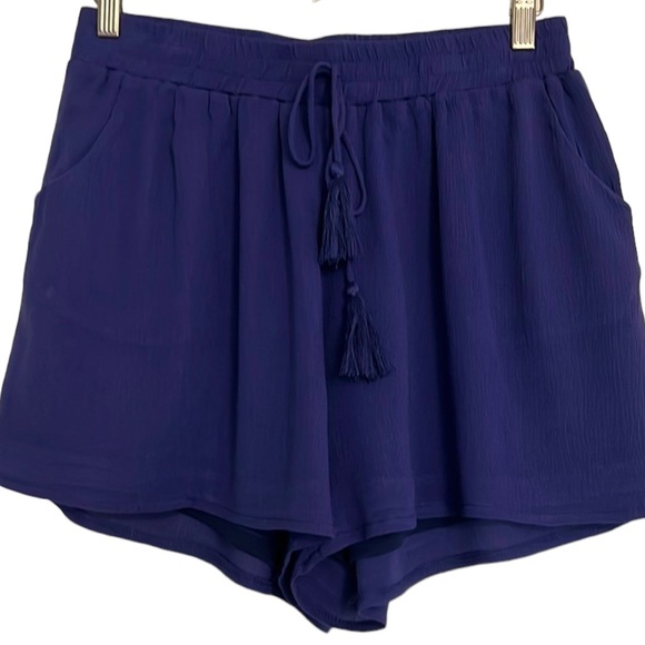 She + Sky Pants - Lined shorts